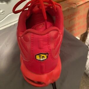 Nike all Red Tn size 10